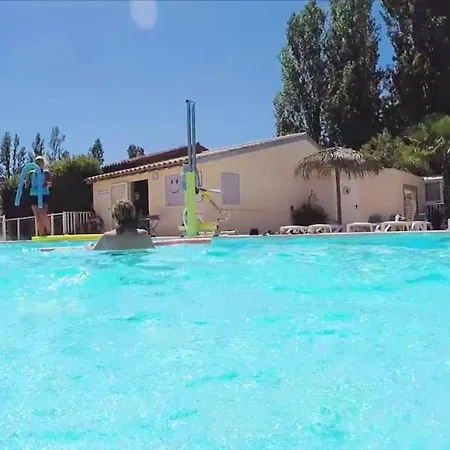Confortable A Avec Piscine Partagee Frejus
