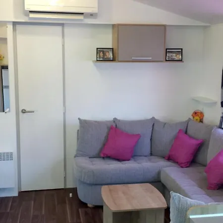 Confortable A Avec Piscine Partagee Holiday home