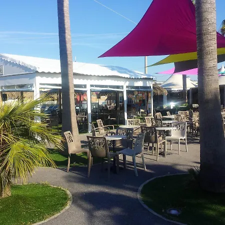 Confortable A Avec Piscine Partagee * Frejus